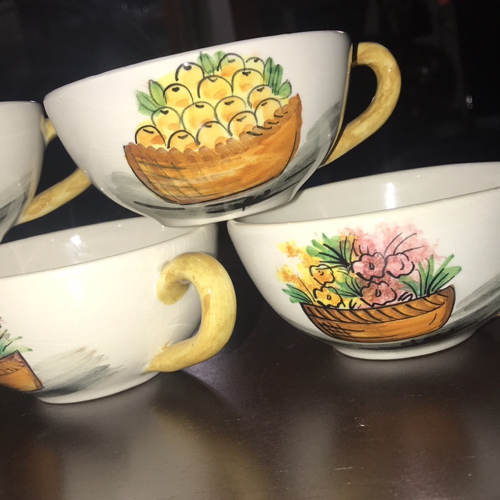 Vintage hand painted set of 5 mugs from Italy